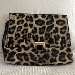 Leopard clutch bag